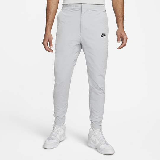 Nike Sportswear Men's Woven Commuter Trousers - Grey